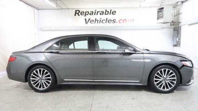 2017 Lincoln Continental Select