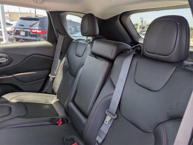 2022 Jeep Cherokee Trailhawk