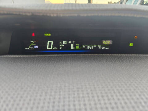 2012 Toyota Prius v Three