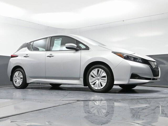2023 Nissan LEAF S