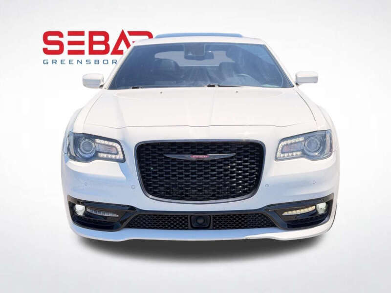 2022 Chrysler 300 S V8