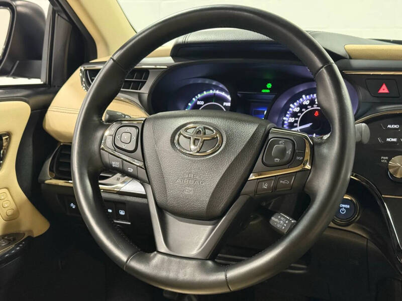 2018 Toyota Avalon Hybrid Limited