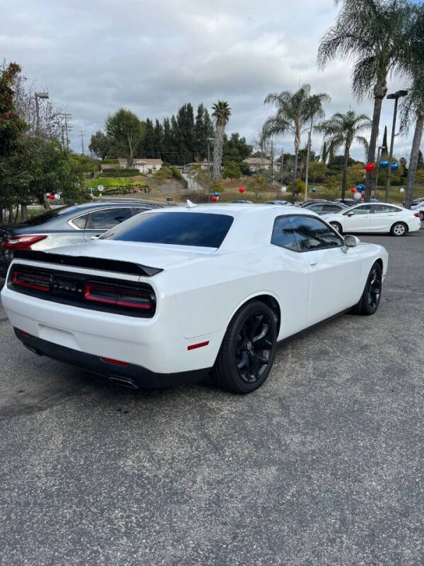 2015 Dodge Challenger SXT Plus