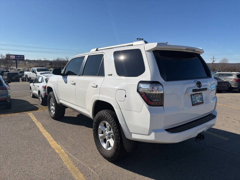 2018 Toyota 4Runner SR5