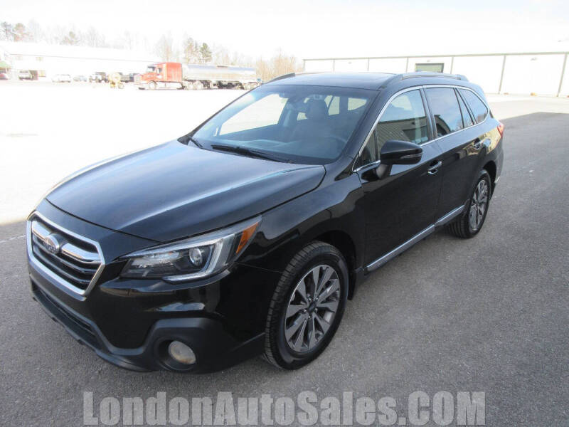 2019 Subaru Outback Touring's photo
