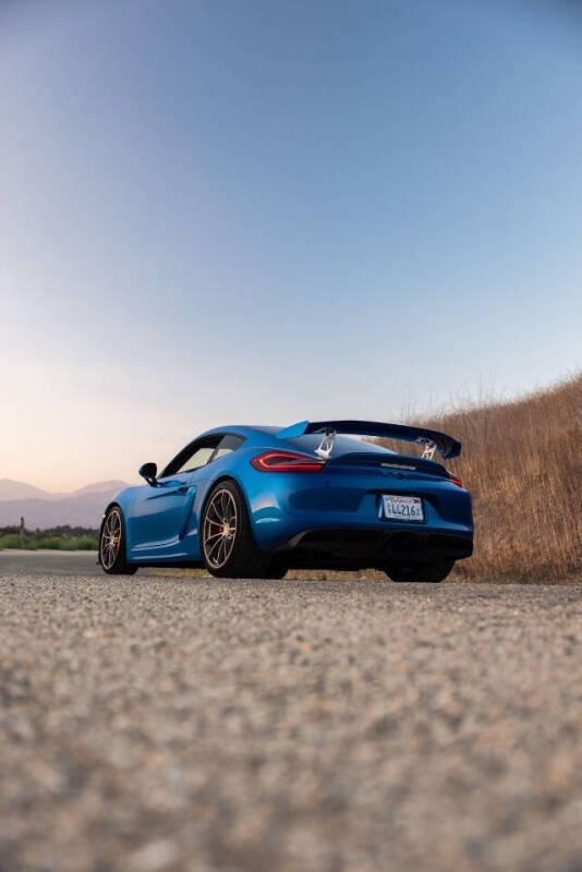 2016 Porsche Cayman GT4