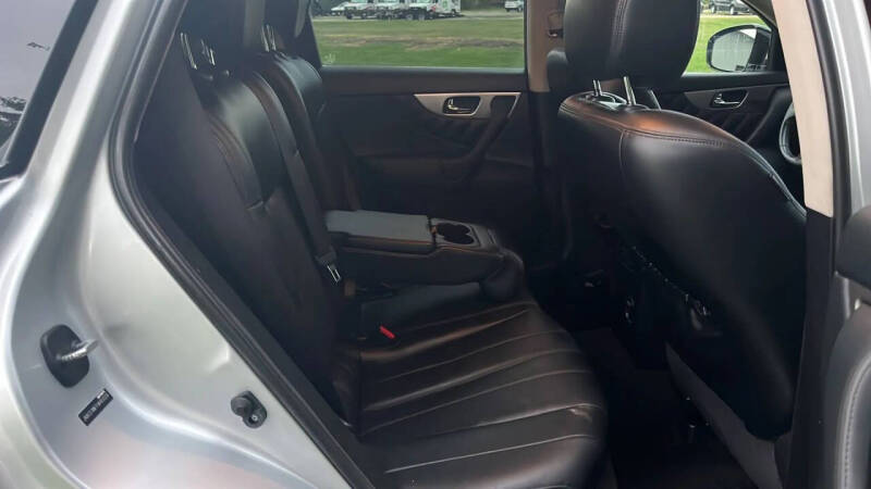 2015 Infiniti QX70