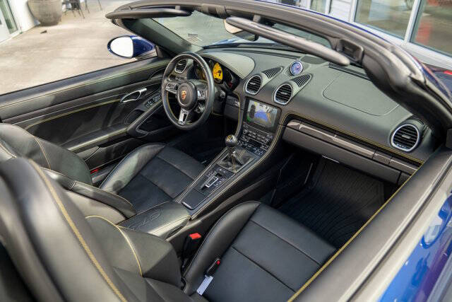 2023 Porsche 718 Boxster 7