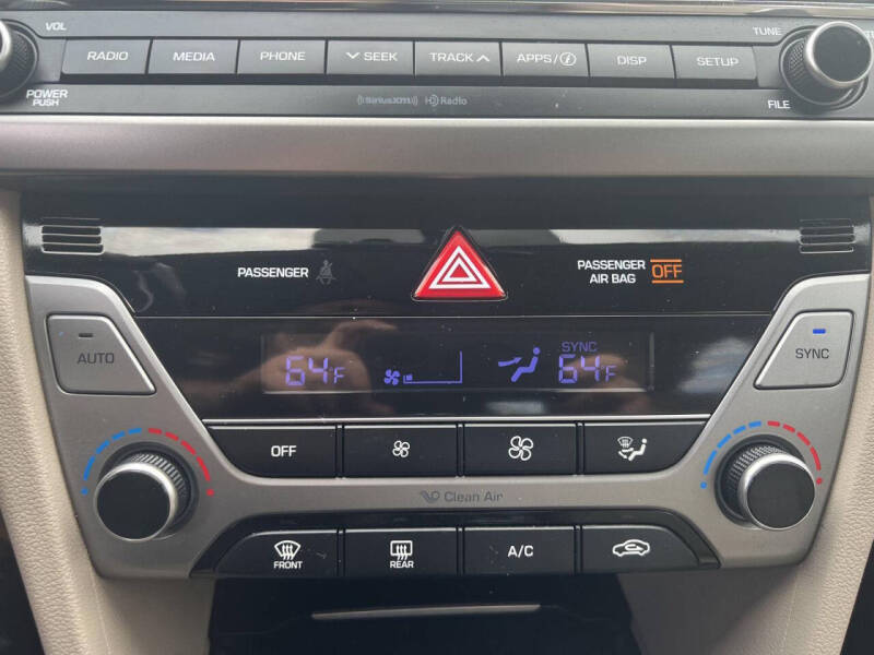 2018 Hyundai Elantra