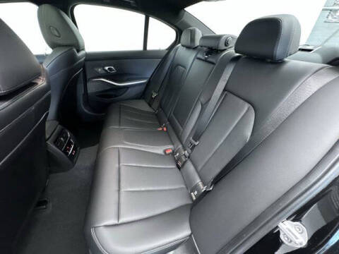 2025 BMW 3 Series 330i xDrive