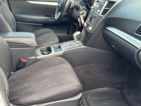 2010 Subaru Outback 2.5i Premium