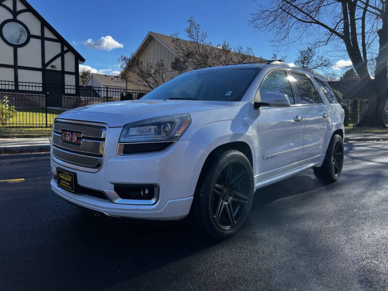 2016 GMC Acadia Denali's photo