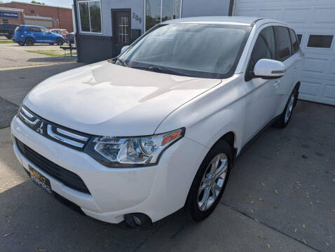 2014 Mitsubishi Outlander for sale at Auto Empire in Indianola IA