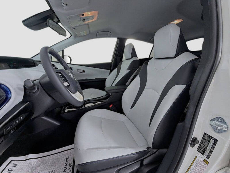 2017 Toyota Prius Three Touring