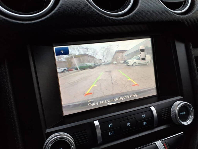 2021 Ford Mustang EcoBoost