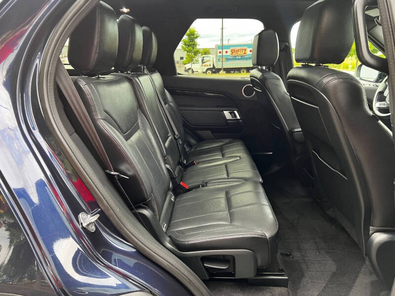 2017 Land Rover Discovery SE