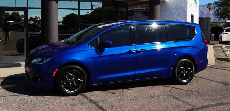 2020 Chrysler Pacifica Touring