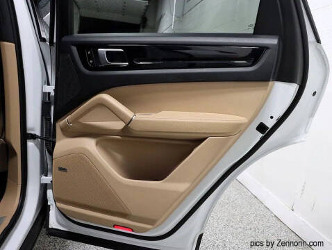 2020 Porsche Cayenne Coupe