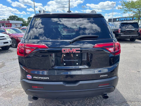 2019 GMC Acadia SLT-1