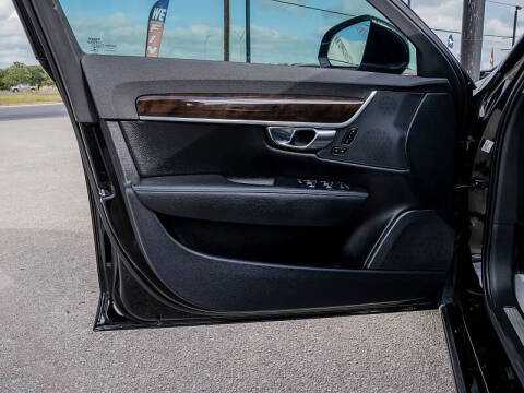 2018 Volvo S90 T5 Momentum