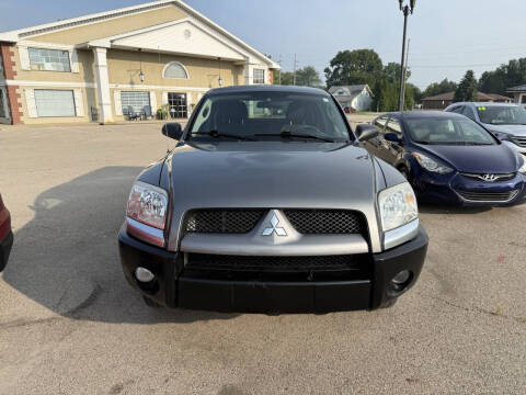2007 Mitsubishi Raider LS
