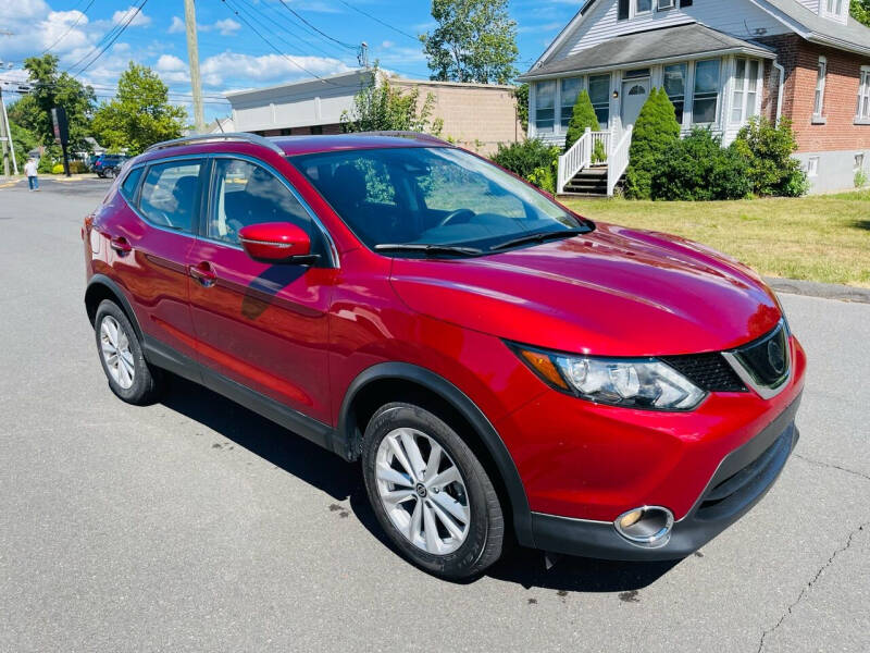 2019 Nissan Rogue Sport SV's photo