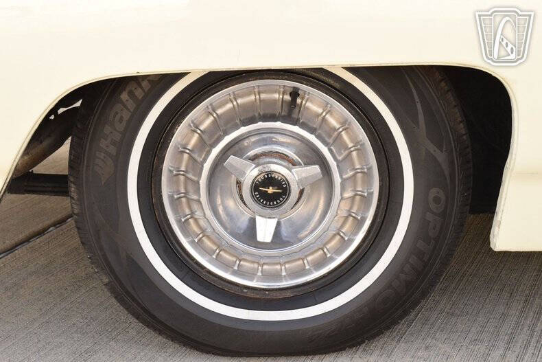 1963 Ford Thunderbird