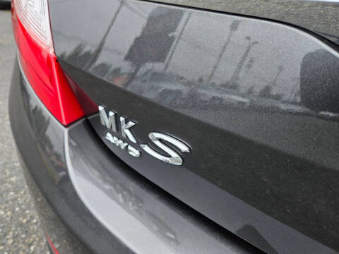 2015 Lincoln MKS