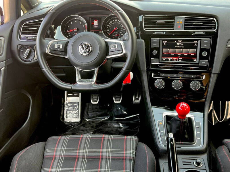 2021 Volkswagen Golf GTI
