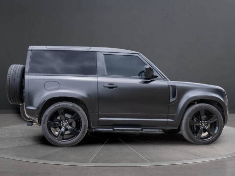 2023 Land Rover Defender 90 V8