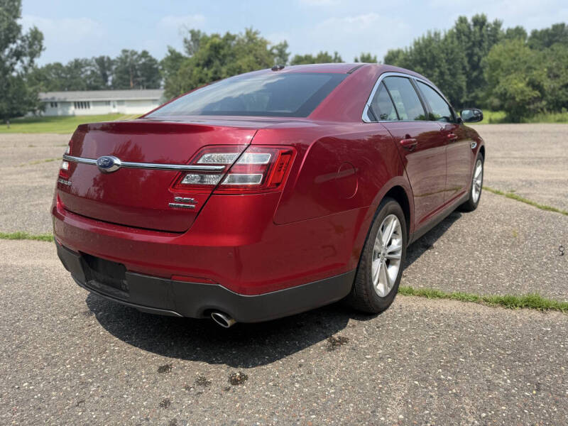 2019 Ford Taurus SEL