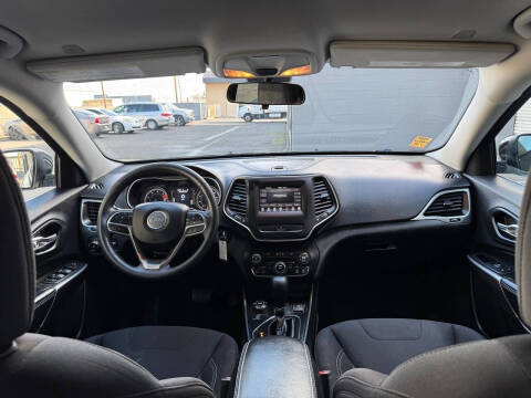 2019 Jeep Cherokee Latitude