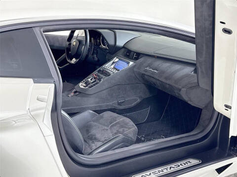 2015 Lamborghini Aventador LP 700-4