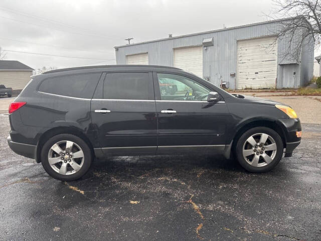 2010 Chevrolet Traverse for sale at DECKER AUTO SALES in Bay City, MI