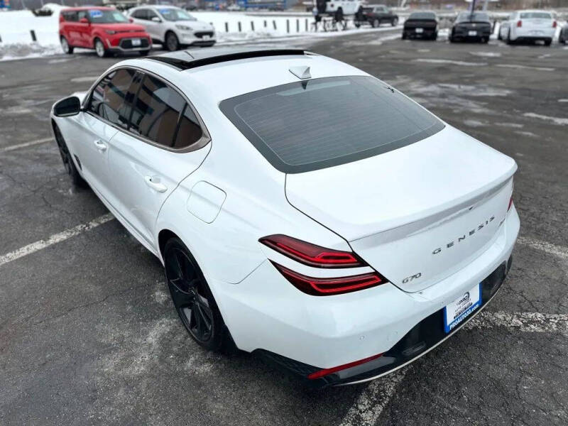 2023 Genesis G70