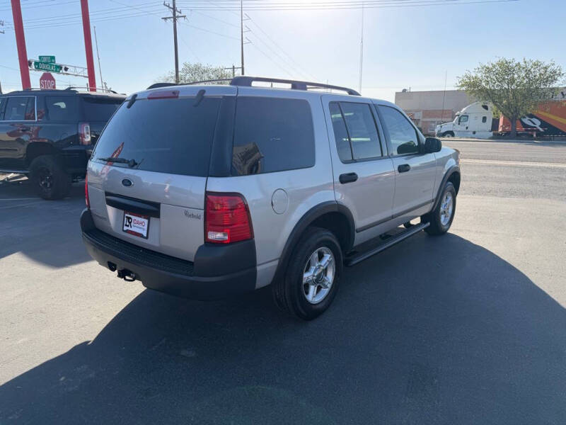 2004 Ford Explorer XLS
