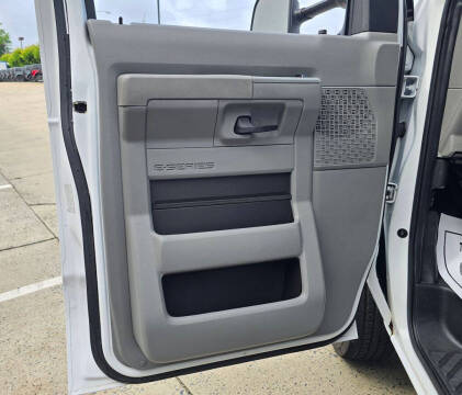 2023 Ford E-Series