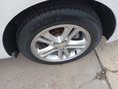 2017 Chevrolet Cruze LT Auto