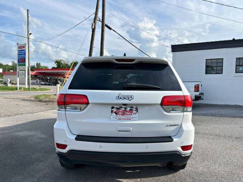 2017 Jeep Grand Cherokee Laredo