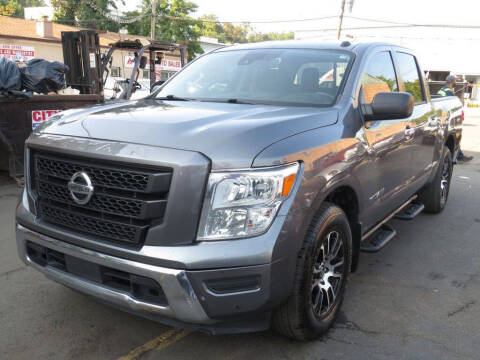 2021 Nissan Titan for sale at Saw Mill Auto in Yonkers NY