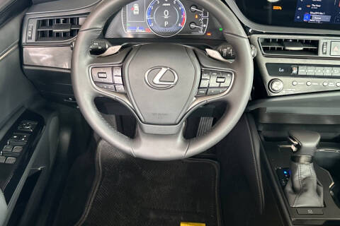 2025 Lexus ES 350