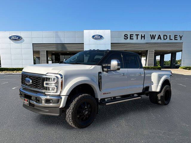 2025 Ford F-450 Super Duty Lariat