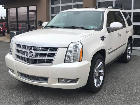 2011 Cadillac Escalade for sale at MAGIC AUTO SALES in Little Ferry NJ