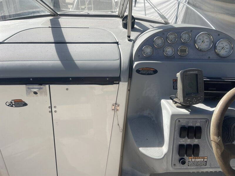 2004 Bayliner 245