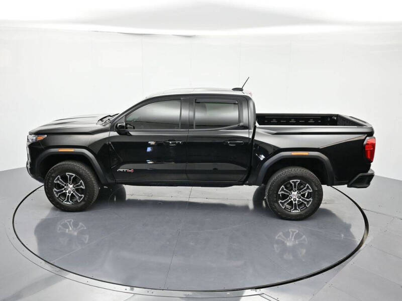 2024 GMC Canyon AT4