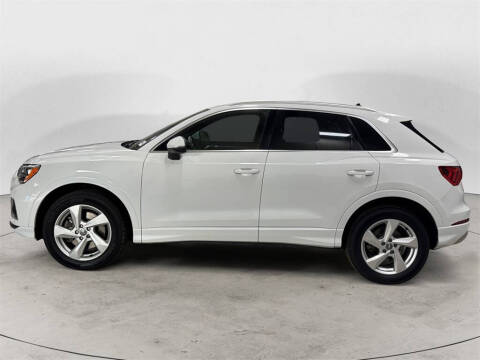 2019 Audi Q3 quattro Premium 45 TFSI