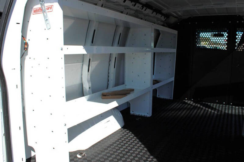 2024 GMC Savana 2500