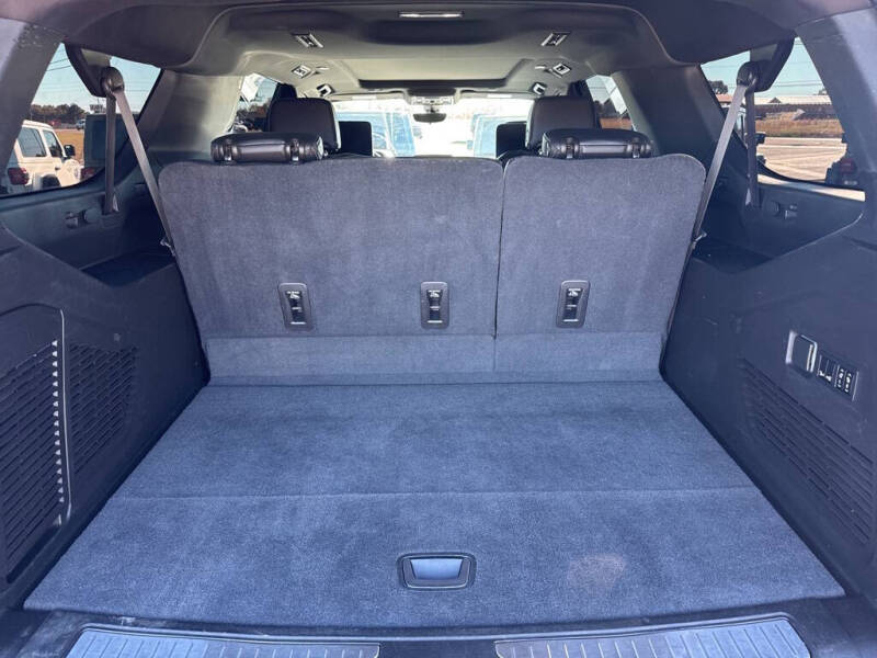 2021 Chevrolet Suburban High Country