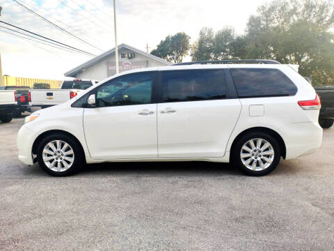 2014 Toyota Sienna Limited 7-Passenger