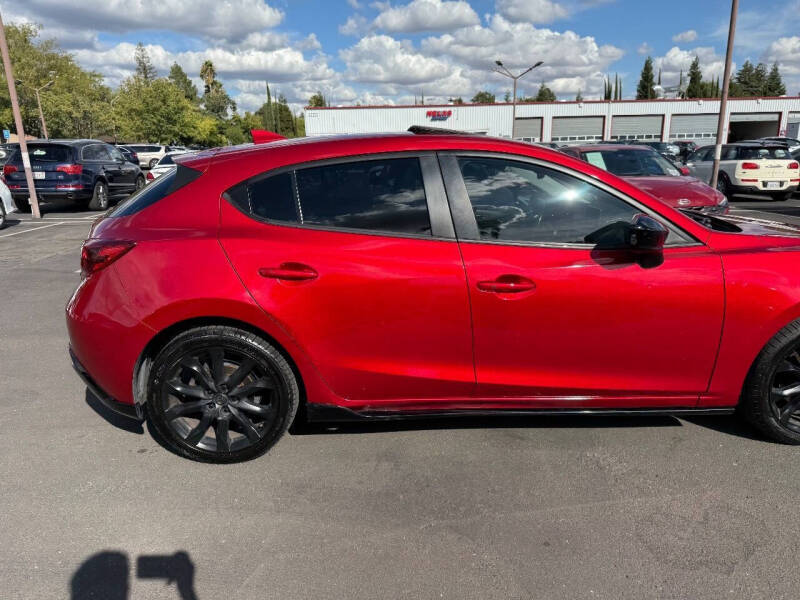 2016 Mazda MAZDA3 s Grand Touring